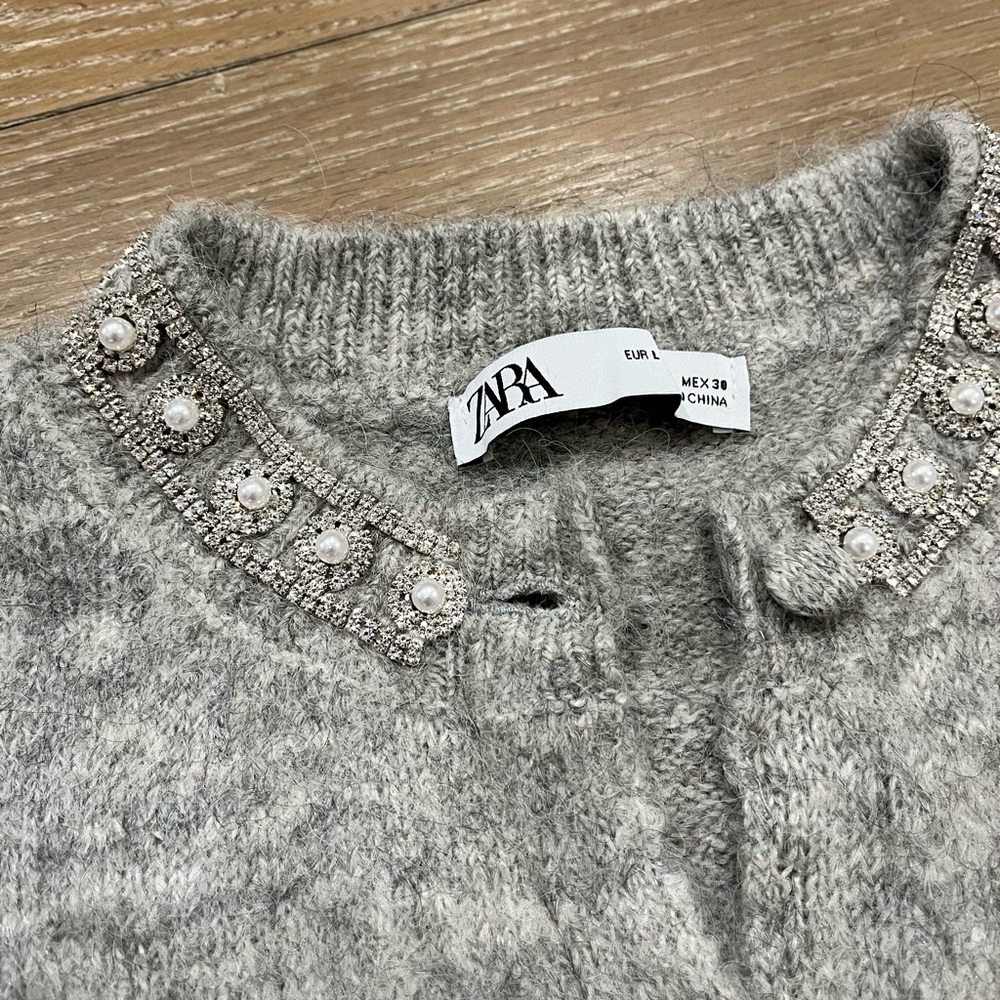 NWOT Zara Gray Short Sleeve Cardigan with Embellished Collar - Picture 3 of 6